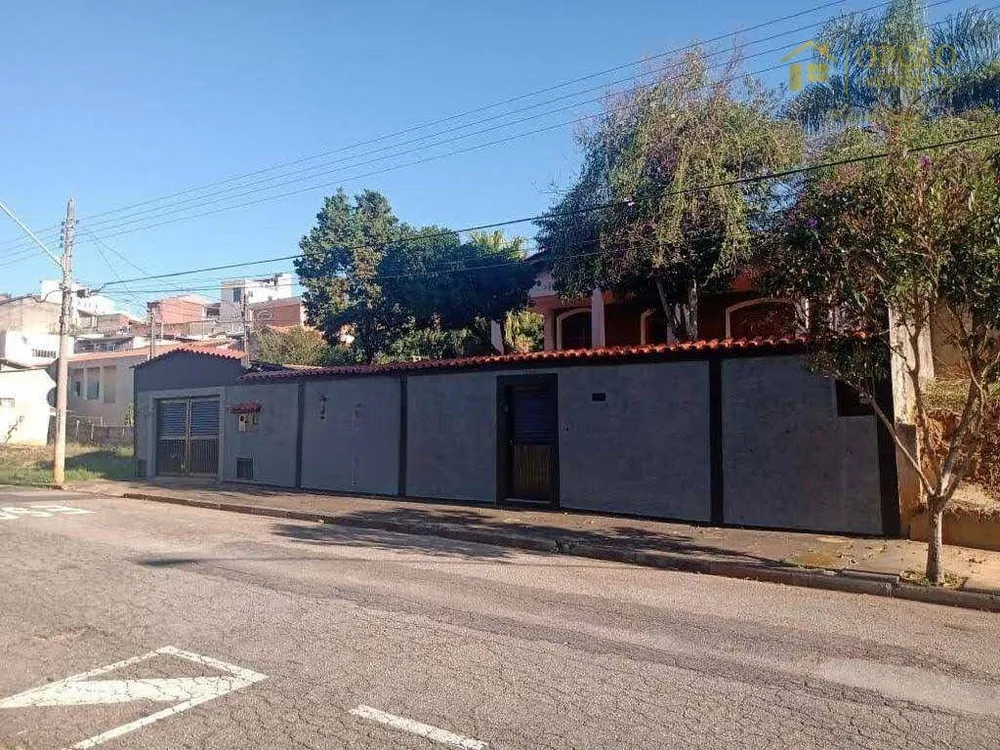 Casa, 4 quartos, 342 m² - Foto 2