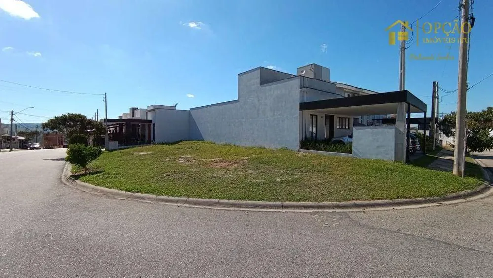 Loteamento e Condomínio, 200 m² - Foto 1