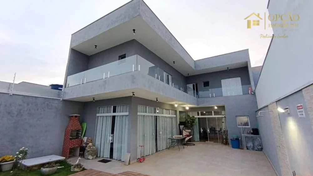 Casa, 3 quartos, 250 m² - Foto 2