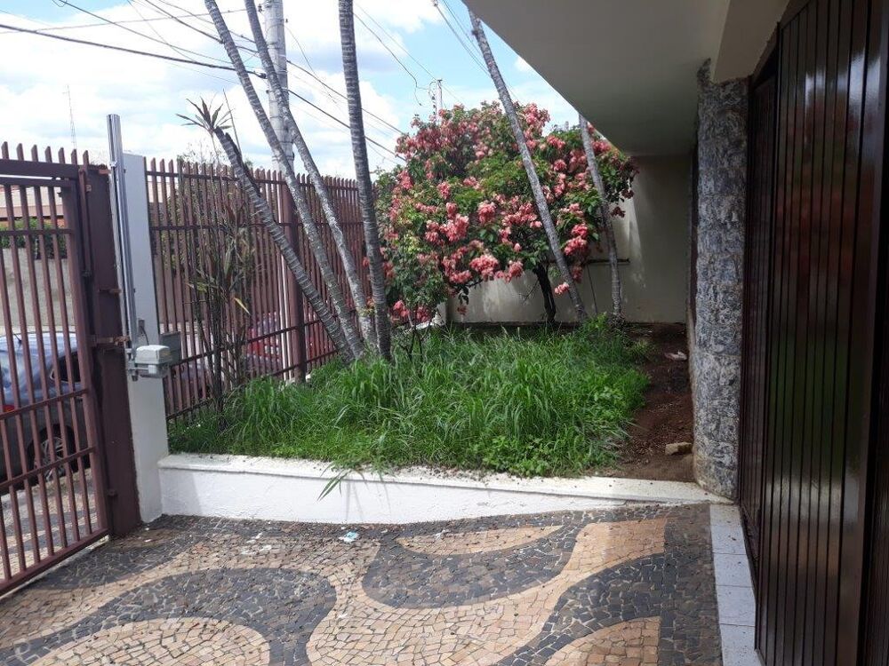 Casa, 3 quartos, 250 m² - Foto 2