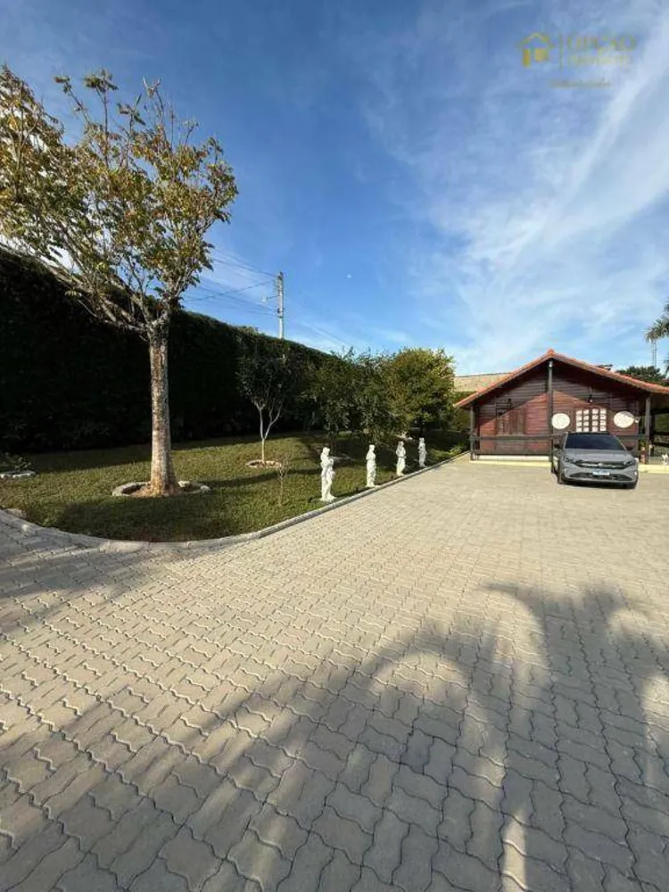 Chácara, 3 quartos, 2480 m² - Foto 1