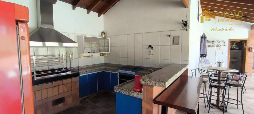 Chácara, 3 quartos, 2185 m² - Foto 1