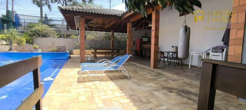 Chácara, 3 quartos, 2185 m² - Foto 9