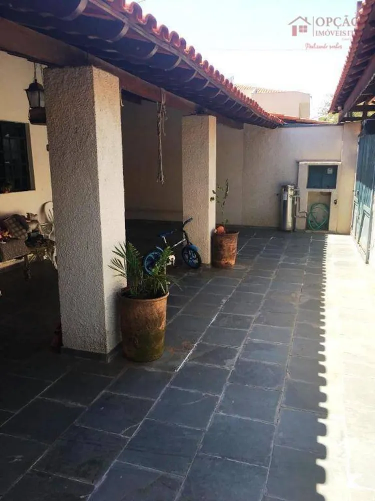 Casa, 3 quartos, 203 m² - Foto 1