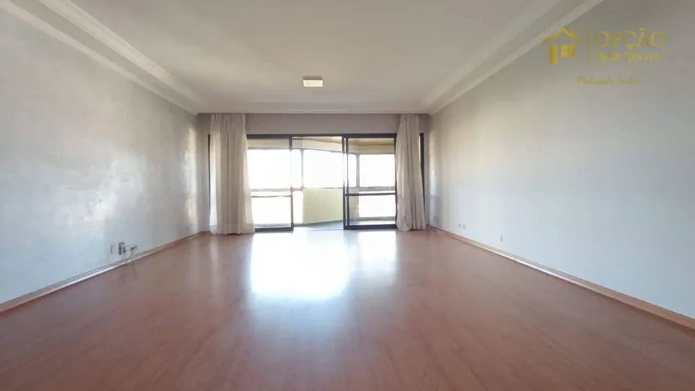 Apartamento, 3 quartos, 190 m² - Foto 2