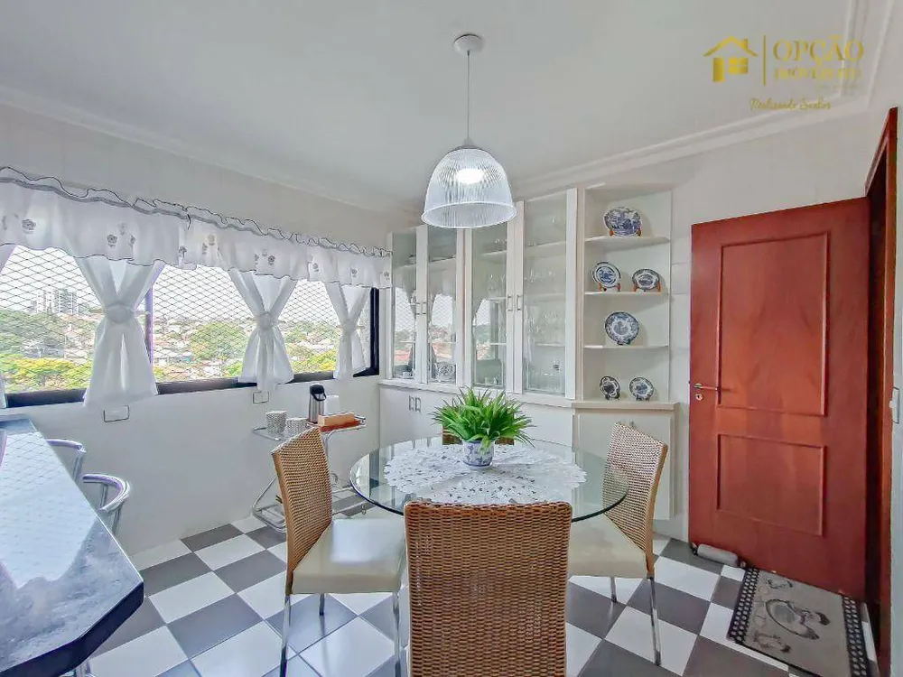 Apartamento, 3 quartos, 247 m² - Foto 10