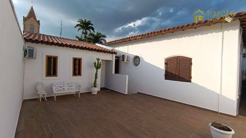 Casa, 4 quartos, 241 m² - Foto 4