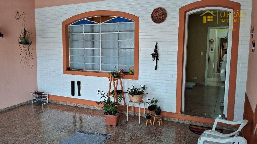 Casa, 3 quartos, 114 m² - Foto 2