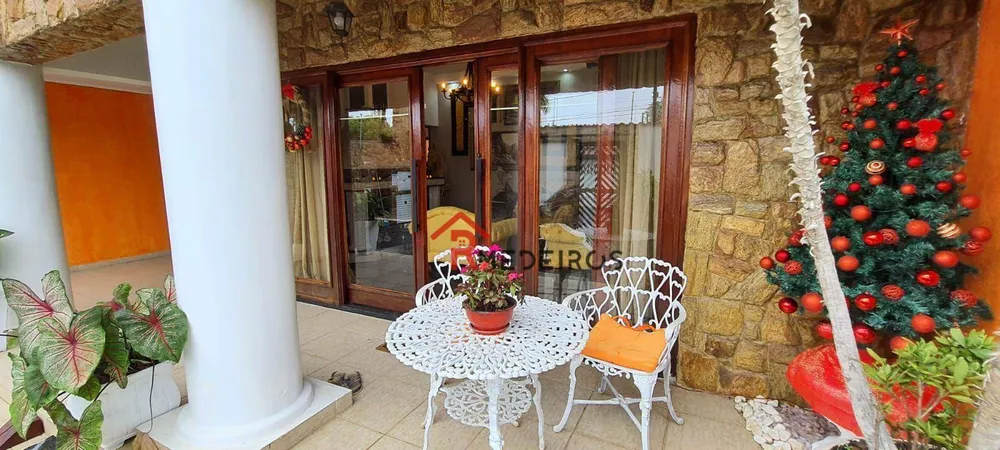 Casa, 4 quartos, 430 m² - Foto 2