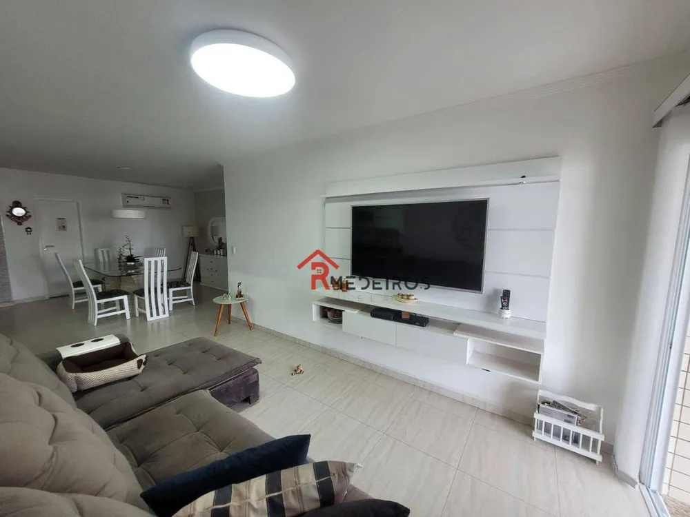 Apartamento, 3 quartos, 140 m² - Foto 2