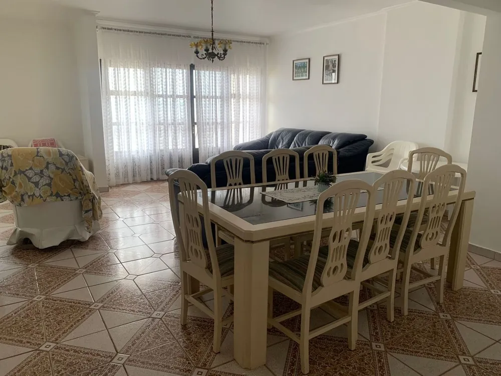 Apartamento, 3 quartos, 220 m² - Foto 2