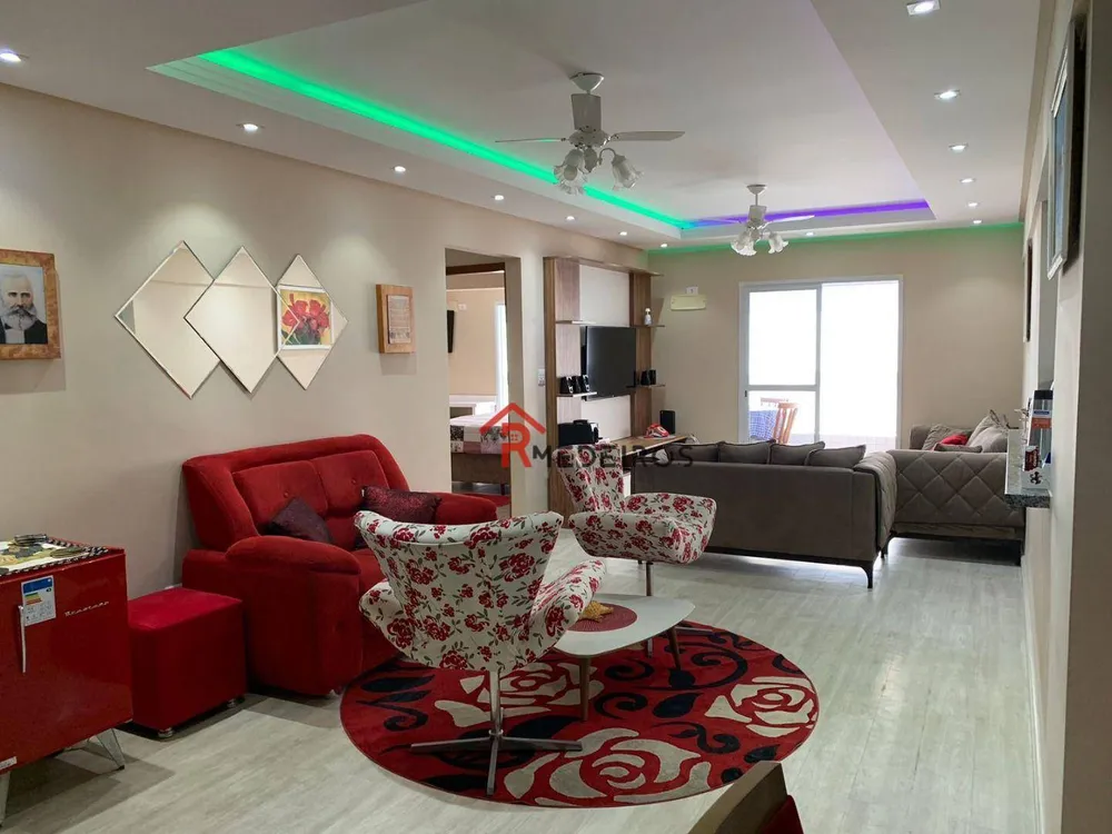 Apartamento, 3 quartos, 196 m² - Foto 1