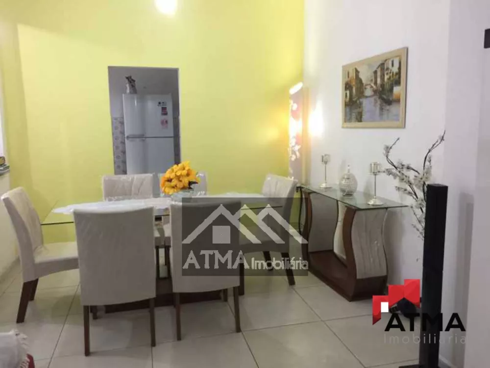 Casa de Vila à venda com 3 quartos, 100m² - Foto 1