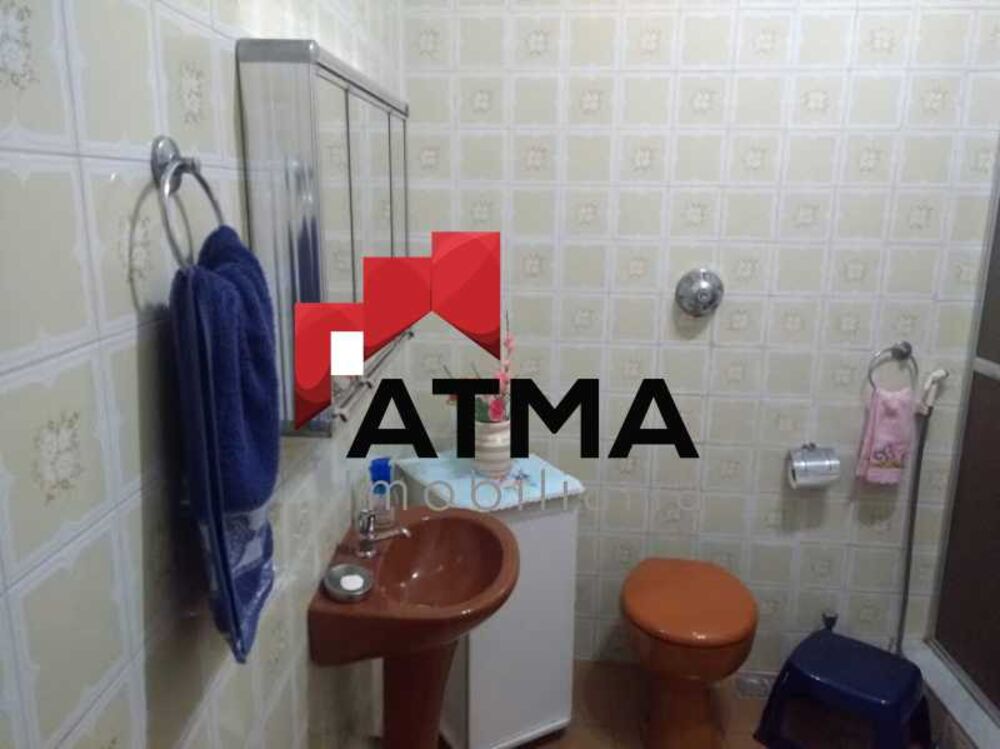 Casa de Vila à venda com 5 quartos, 239m² - Foto 2