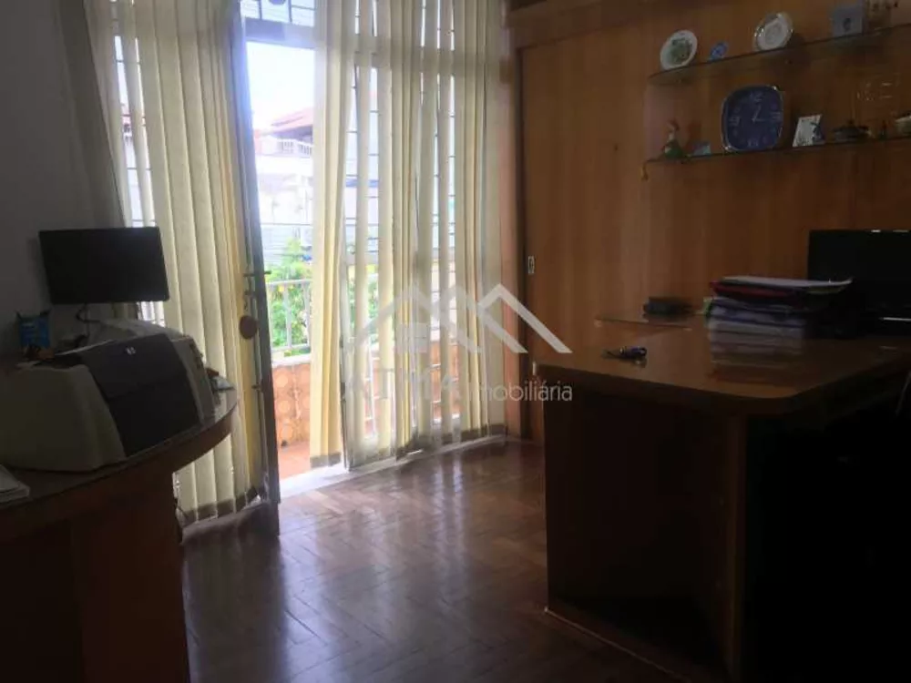 Apartamento à venda com 2 quartos, 100m² - Foto 2