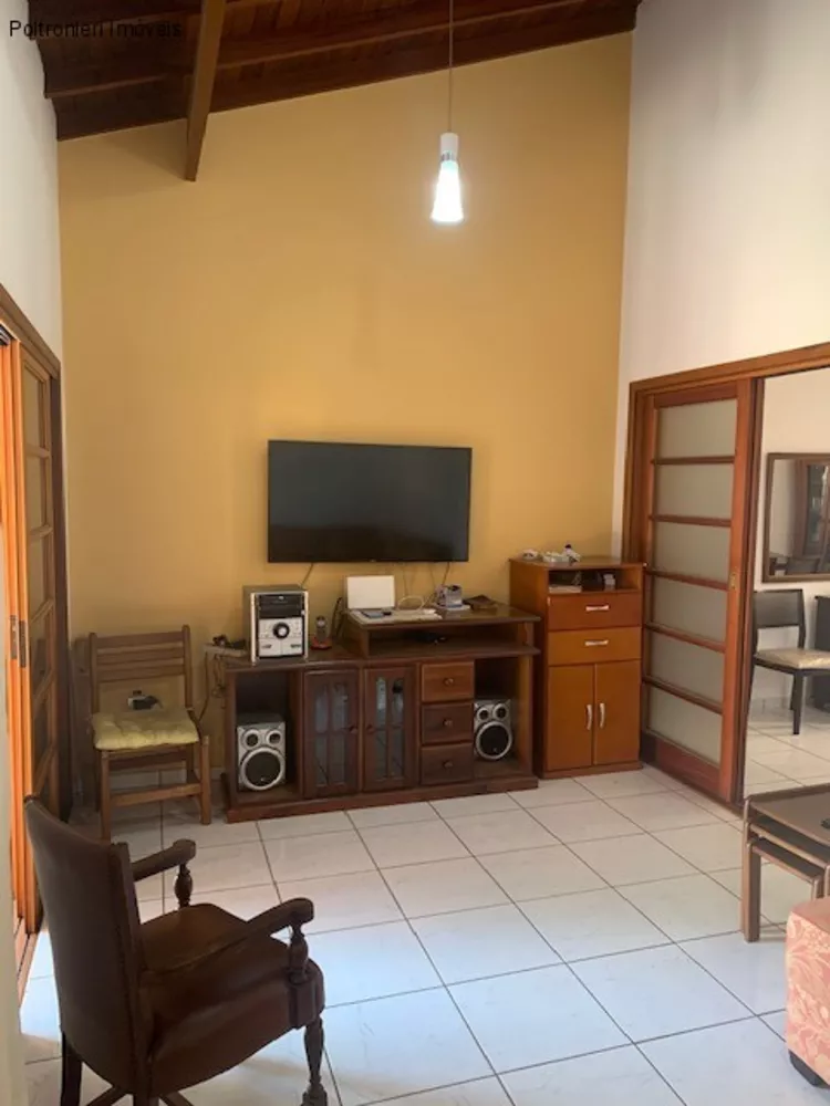 Casa à venda com 3 quartos, 291m² - Foto 9