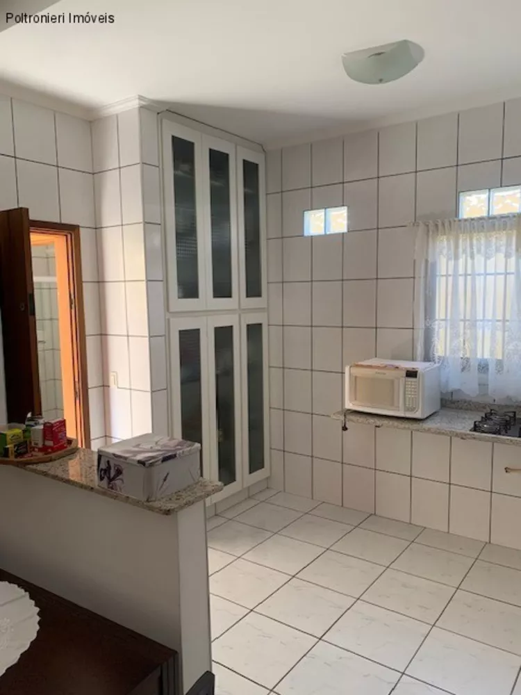 Casa à venda com 3 quartos, 291m² - Foto 10