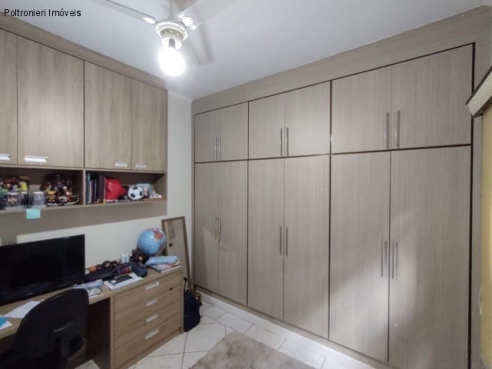 Chácara, 3 quartos, 1170 m² - Foto 1