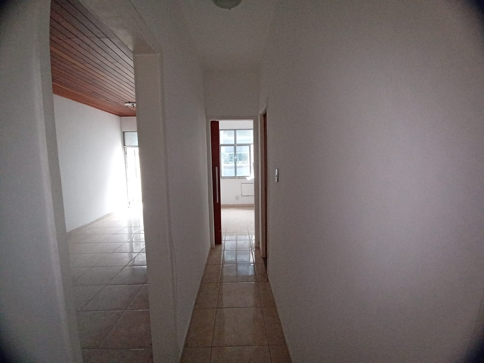 Apartamento à venda com 2 quartos, 70m² - Foto 10