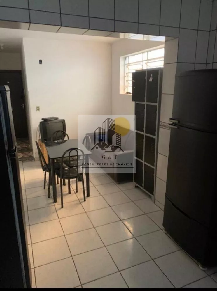 Casa à venda com 10 quartos, 200m² - Foto 12