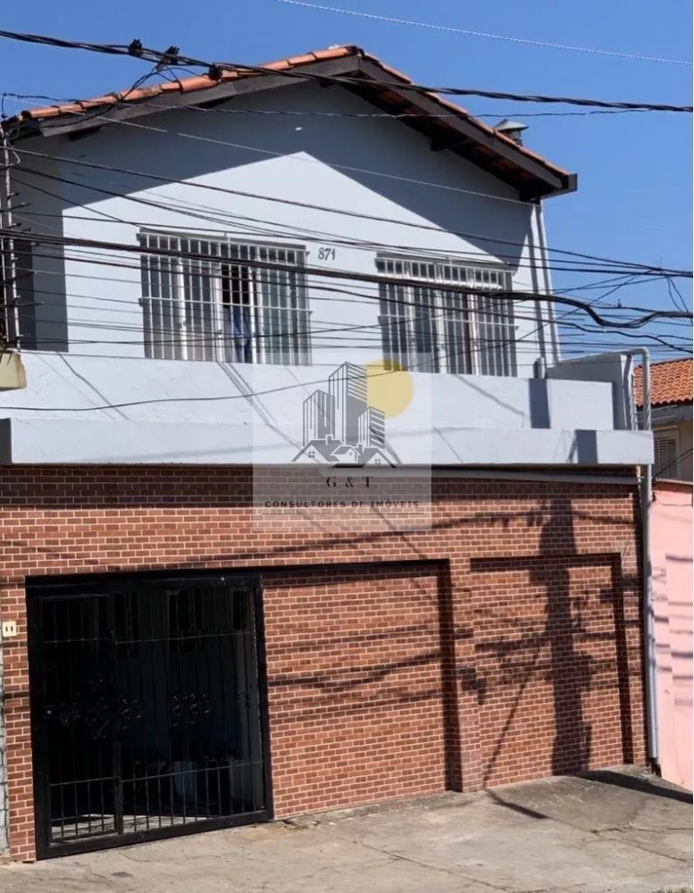 Casa à venda com 10 quartos, 200m² - Foto 1