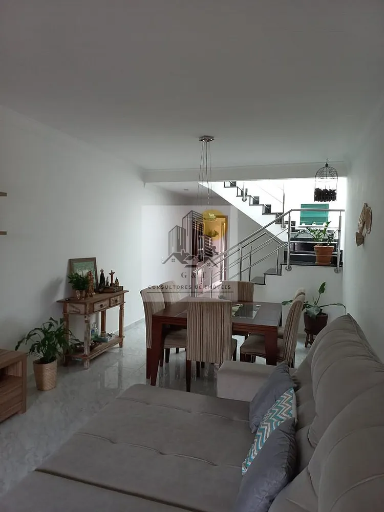Casa, 3 quartos, 200 m² - Foto 1