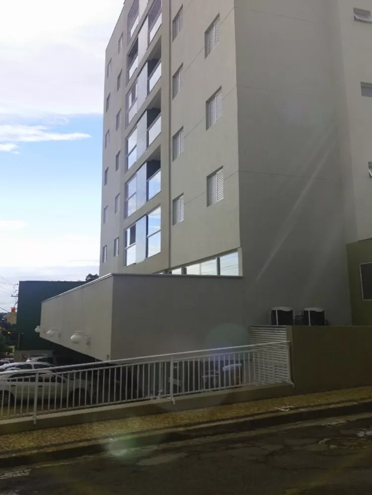 Apartamento à venda com 3 quartos, 96m² - Foto 1