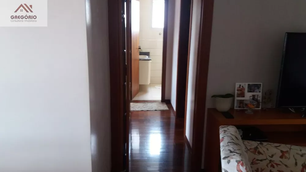 Apartamento à venda com 3 quartos, 135m² - Foto 4