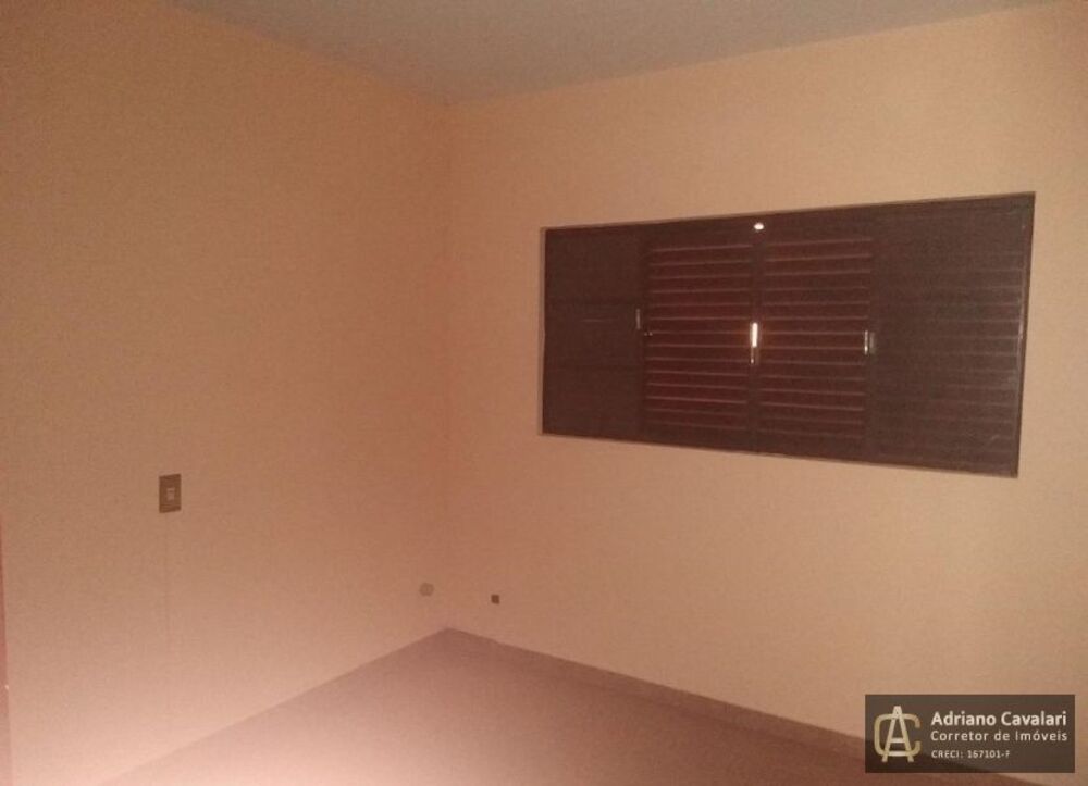 Casa à venda com 3 quartos, 184m² - Foto 2