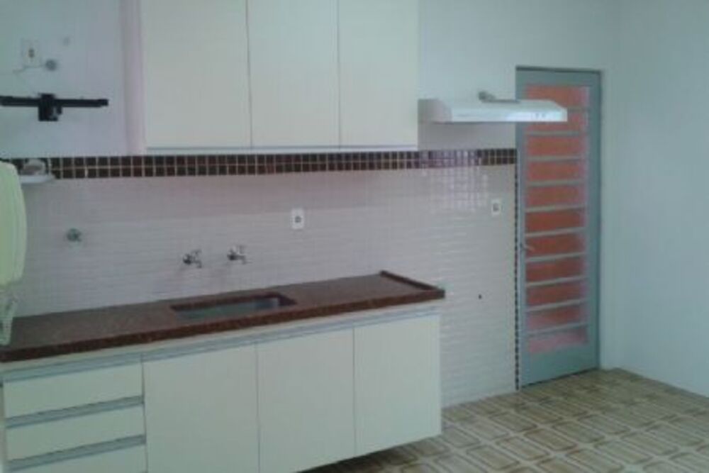 Casa, 3 quartos, 250 m² - Foto 1