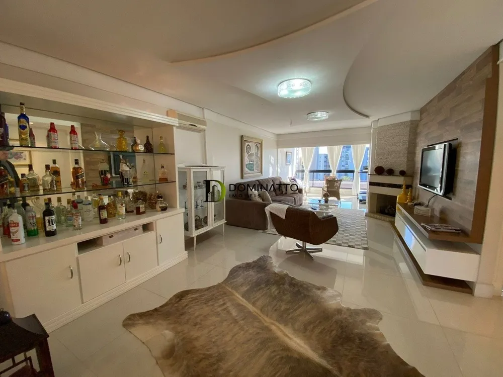 Apartamento, 3 quartos, 380 m² - Foto 4