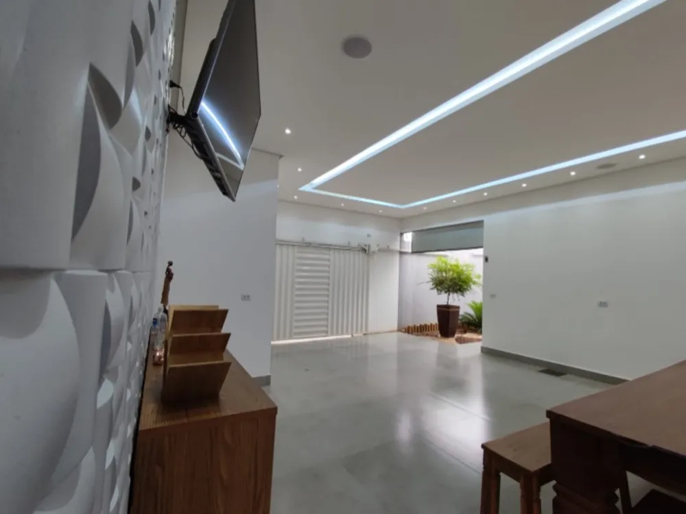 Casa, 3 quartos, 220 m² - Foto 2