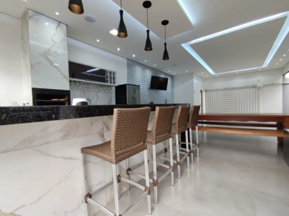 Casa, 3 quartos, 220 m² - Foto 4