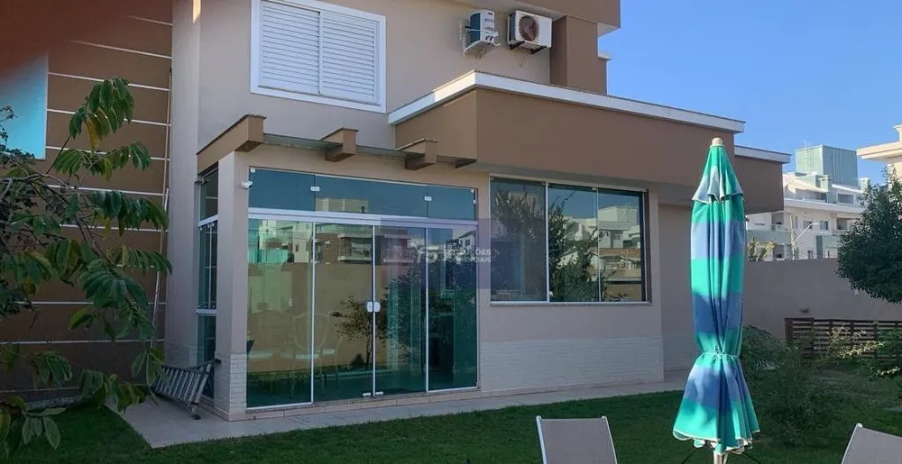 Casa, 3 quartos, 240 m² - Foto 2