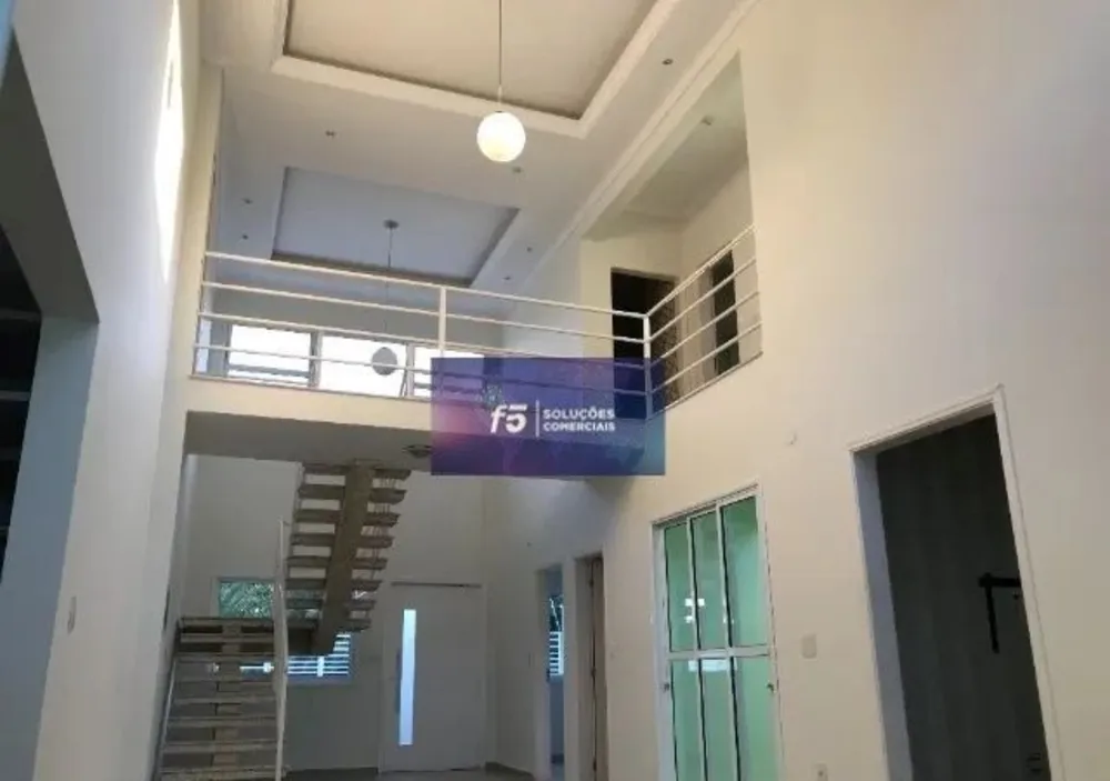Casa, 4 quartos, 260 m² - Foto 1