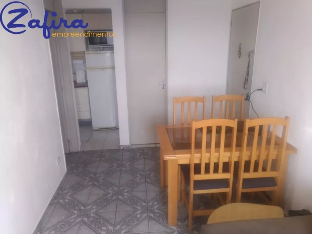 Apartamento à venda com 2 quartos, 42m² - Foto 2