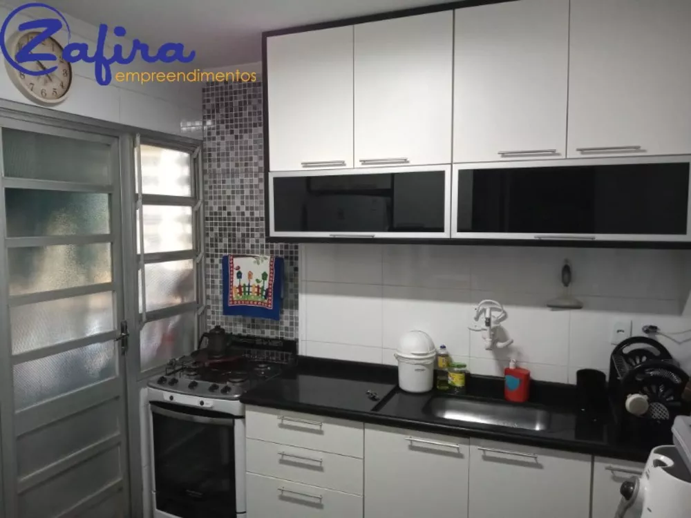 Apartamento à venda com 2 quartos, 75m² - Foto 4