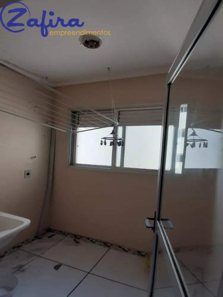 Apartamento para alugar com 3 quartos, 61m² - Foto 5