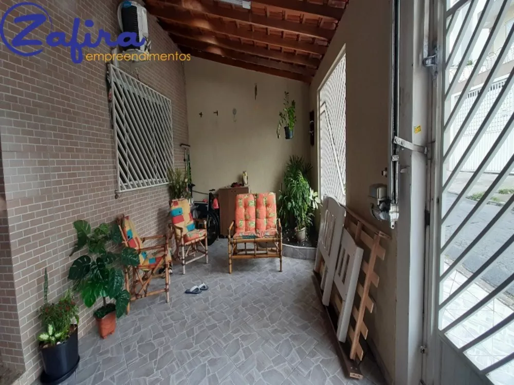 Casa à venda com 3 quartos, 230m² - Foto 4