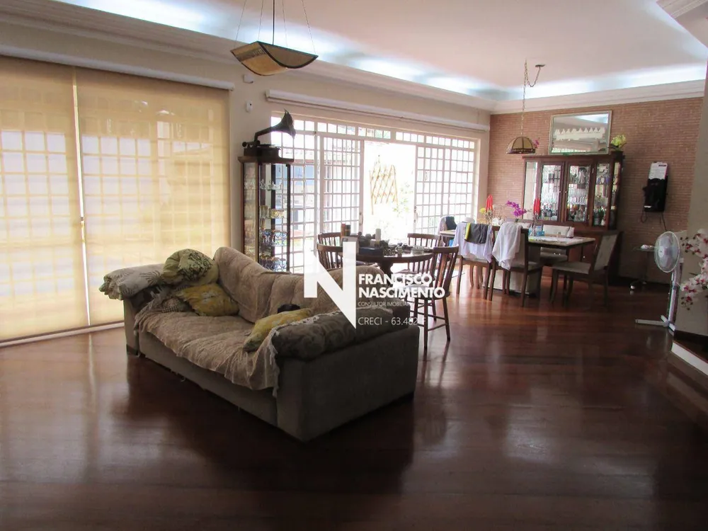 Sobrado, 4 quartos, 335 m² - Foto 3