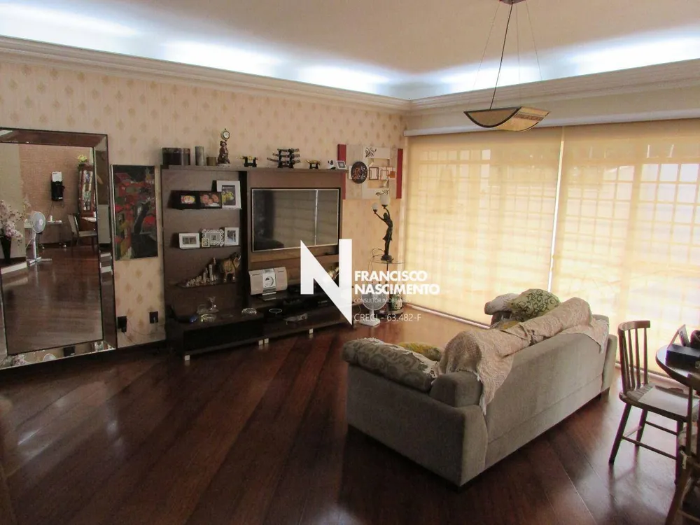 Sobrado, 4 quartos, 335 m² - Foto 2