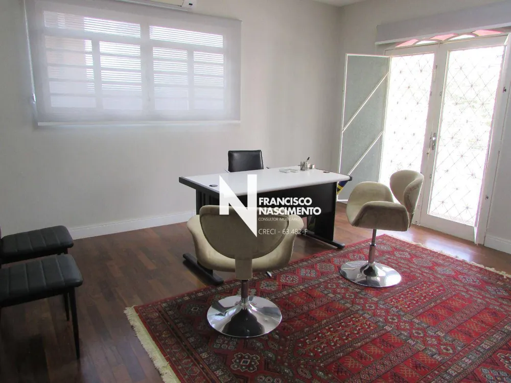 Casa, 4 quartos, 254 m² - Foto 2