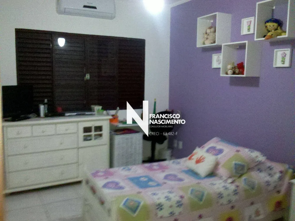 Casa, 3 quartos, 270 m² - Foto 4