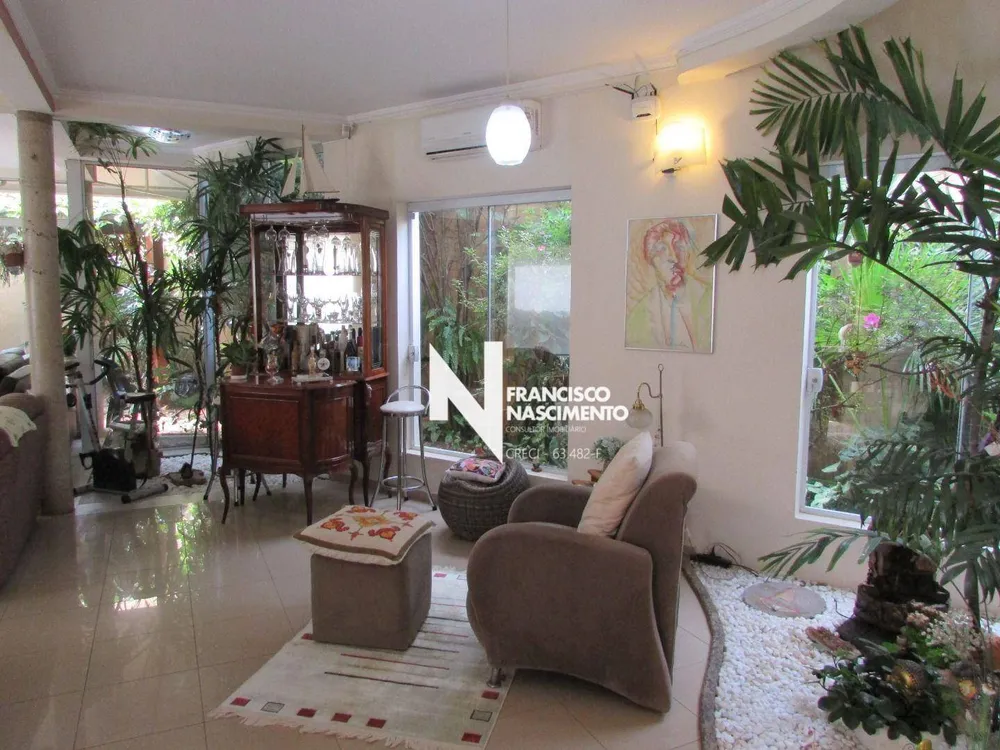 Sobrado, 4 quartos, 380 m² - Foto 2