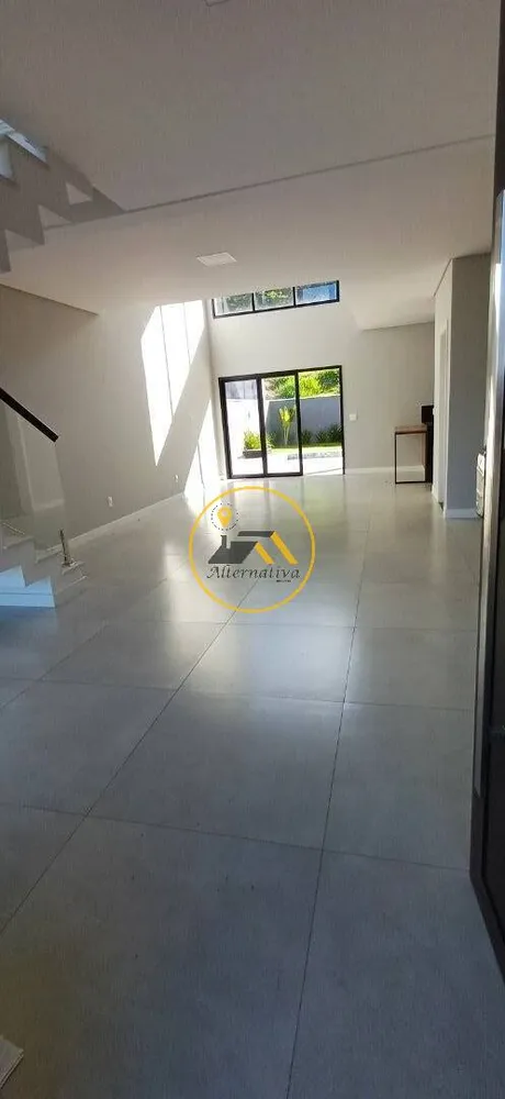 Casa, 3 quartos, 236 m² - Foto 3