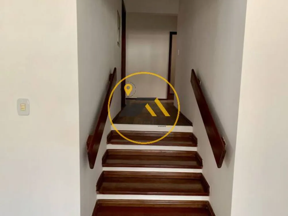 Casa, 4 quartos, 210 m² - Foto 1