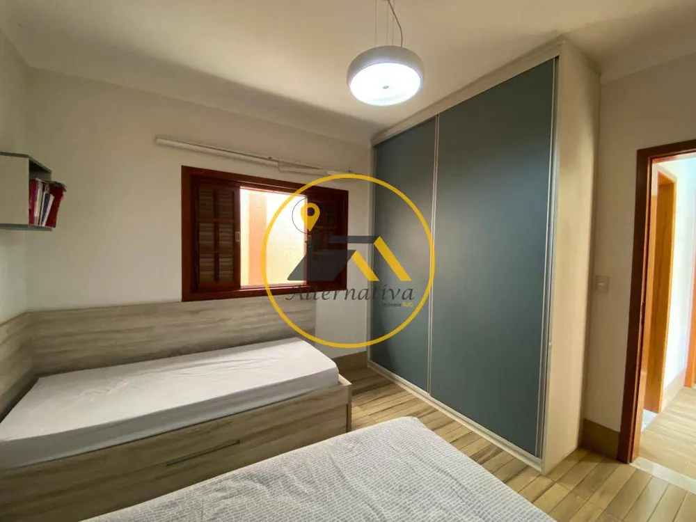 Casa, 3 quartos, 228 m² - Foto 8