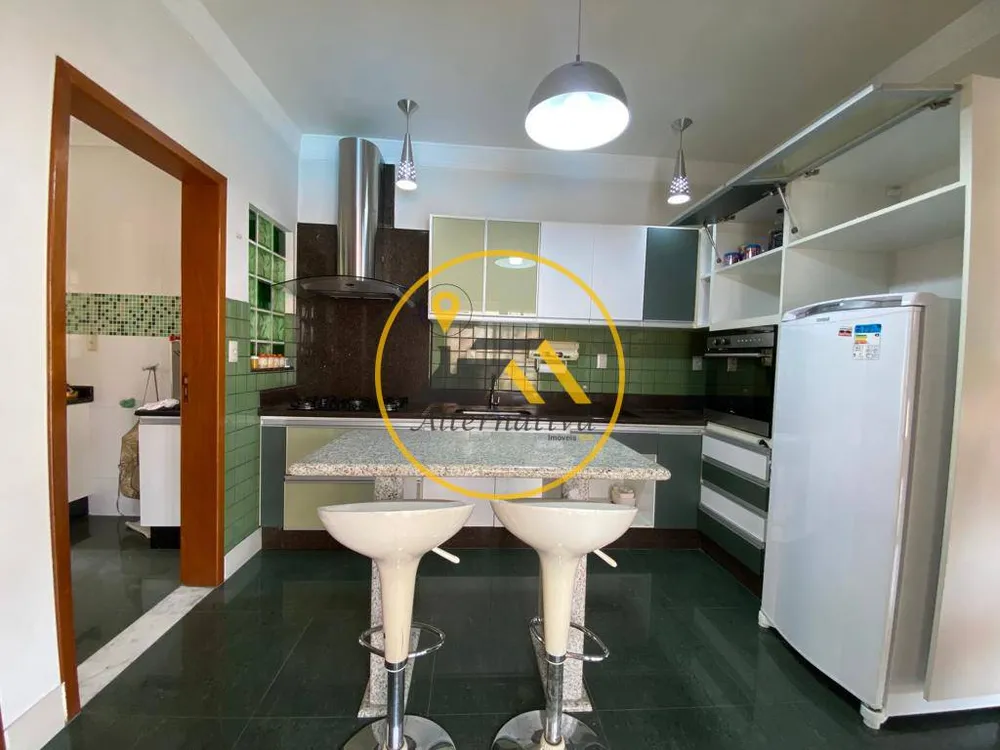 Casa, 3 quartos, 228 m² - Foto 3