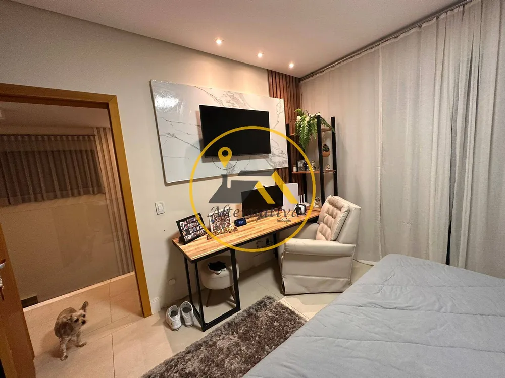 Casa, 3 quartos, 219 m² - Foto 3