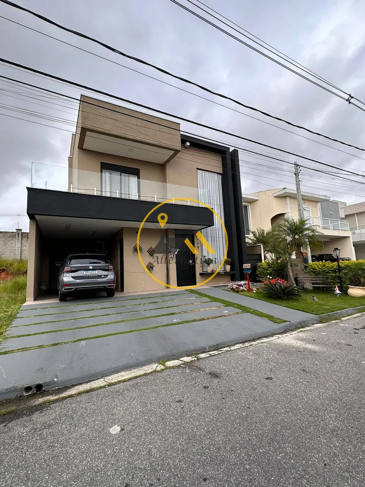 Casa, 3 quartos, 219 m² - Foto 1
